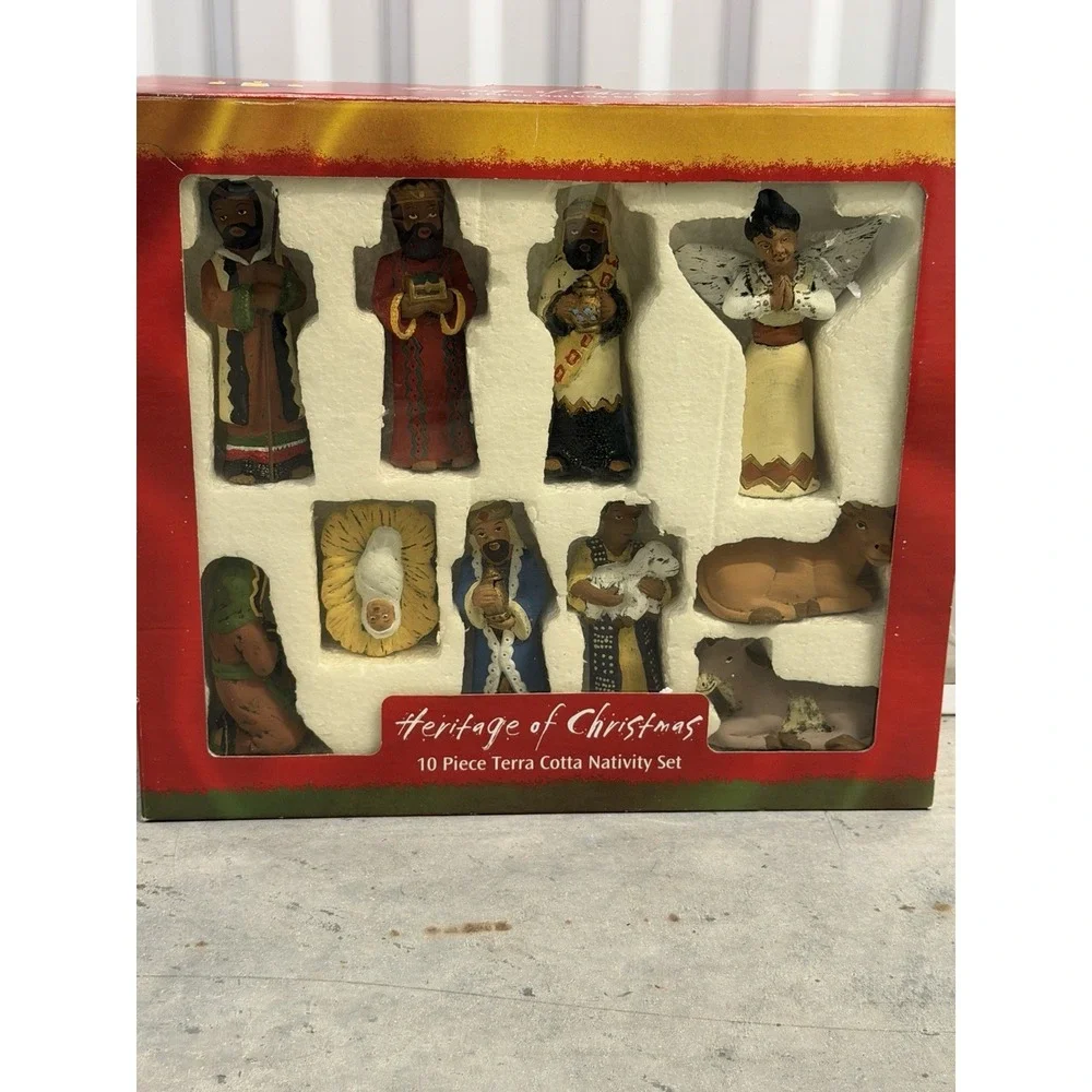 Heritage of Christmas 10 Piece Terra Cotta Nativity Set Complete in Original